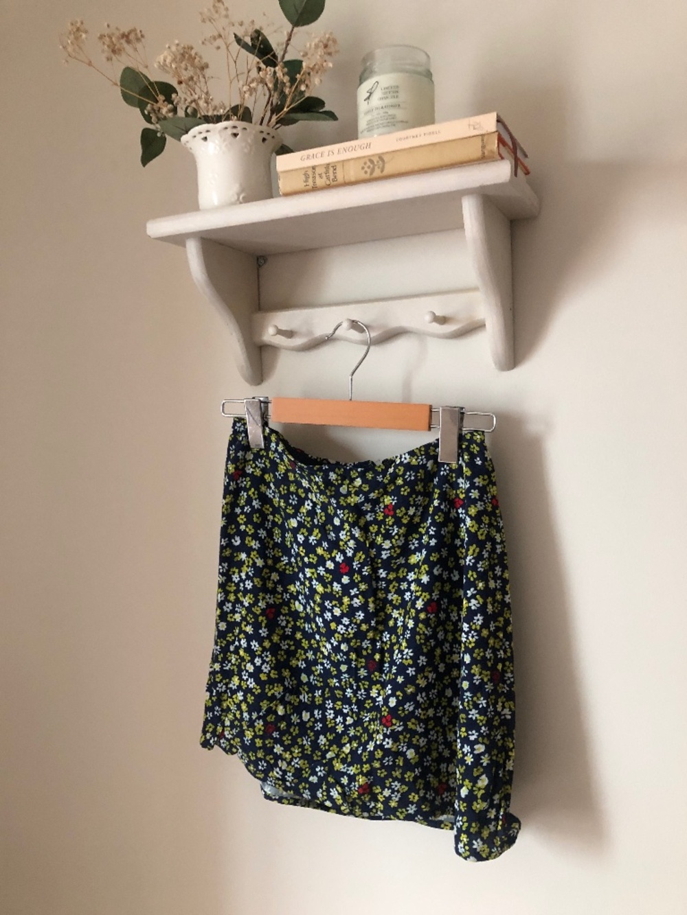 Aritzia - Sunday Best Floral Mini Skirt Size 0